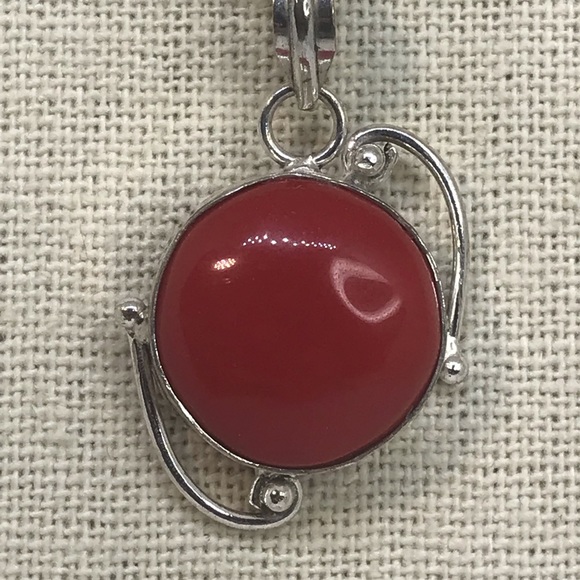 New Beautiful Simulated Red Coral Pendant - Picture 6 of 8